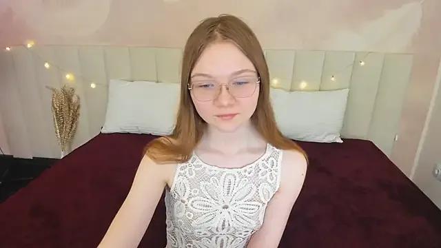 StripChat WetRossy is Freechat WetRossy — Show the outfit