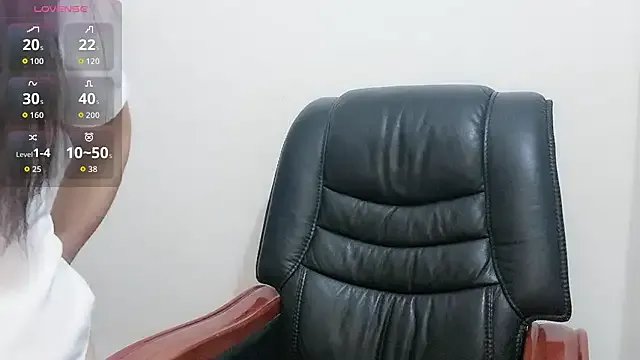 Xiaoxiao-258 on StripChat