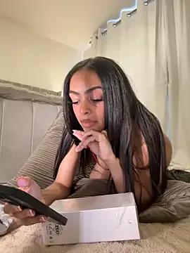 yasmingarcia on StripChat