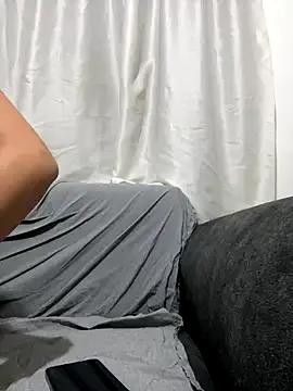 Freechat youngsexywoman on StripChat