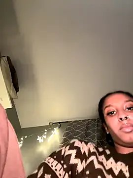 Your_Paris on StripChat