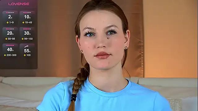 YungTessa on StripChat