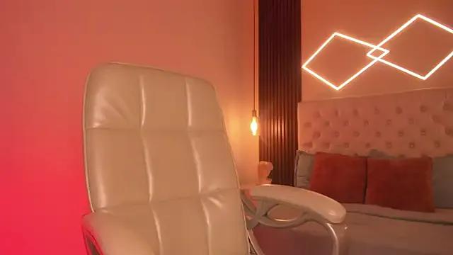 Freechat ZamabyCrucie on StripChat