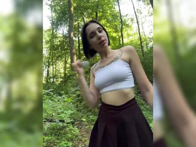 BabyDarii from BongaCams