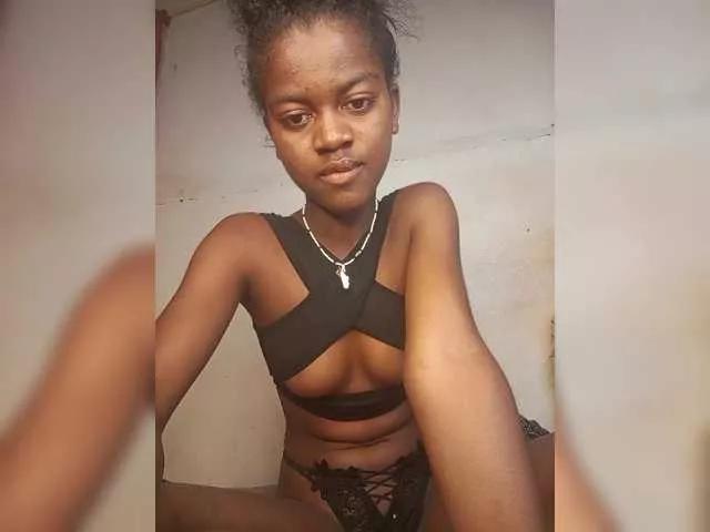 BlackGirl95 on BongaCams