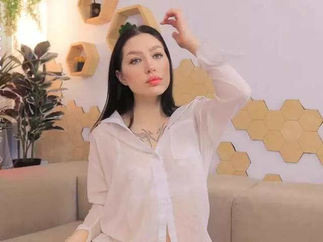 MayaMoon from BongaCams