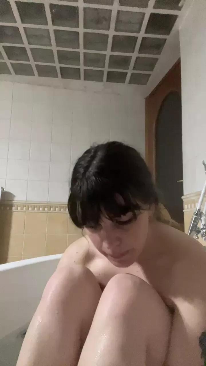 BabyGi23 from Cam4
