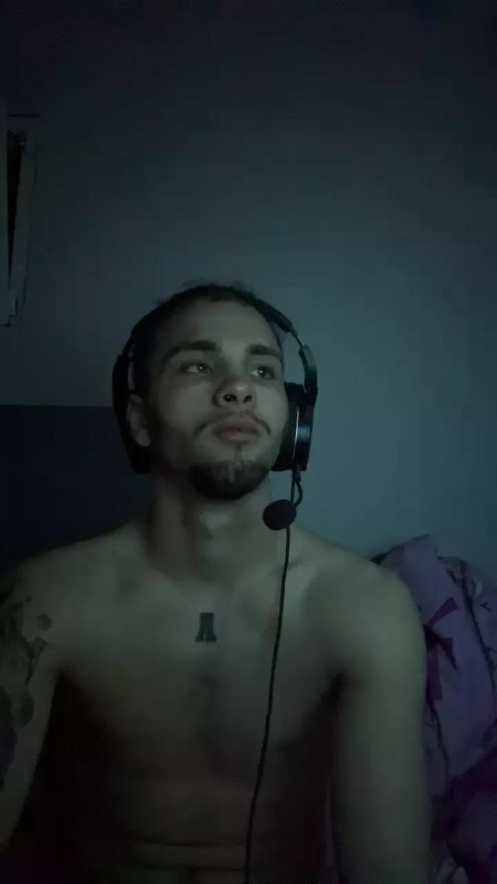 Elnene7777 from Cam4
