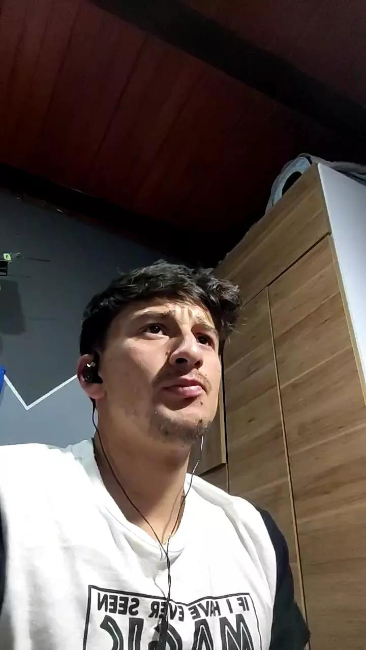 Esteban19PG from Cam4