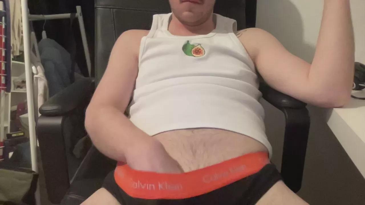 Feethi23 from Cam4