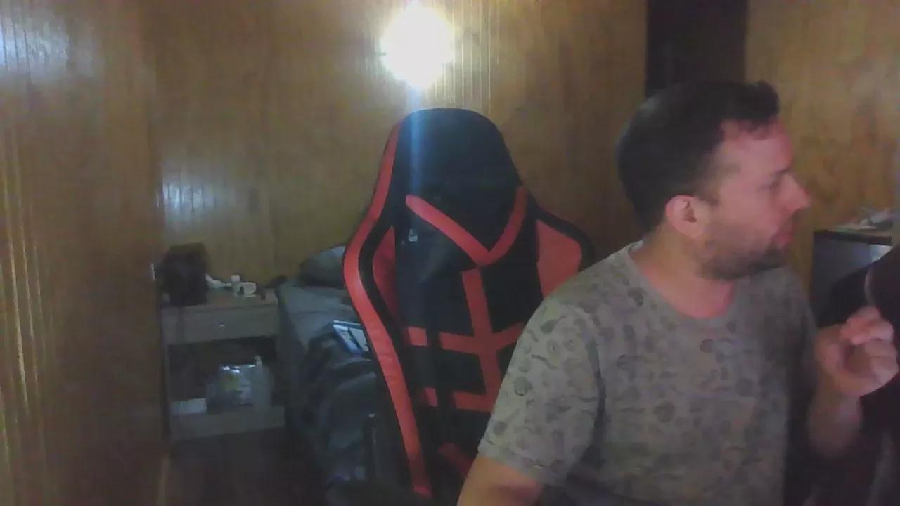 Giingz22 from Cam4