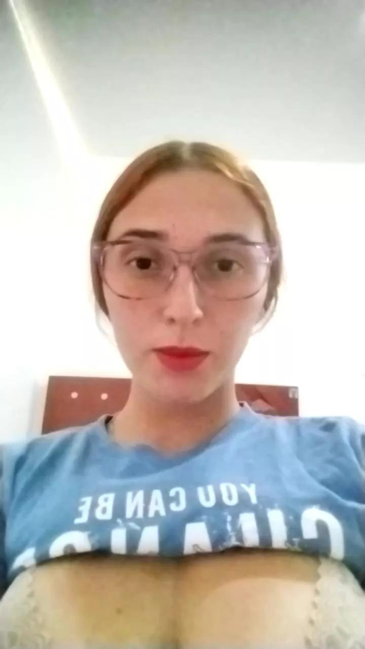 hanna_fox3 from Cam4