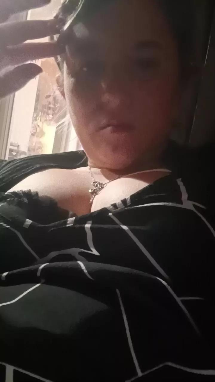 Misslili30 from Cam4