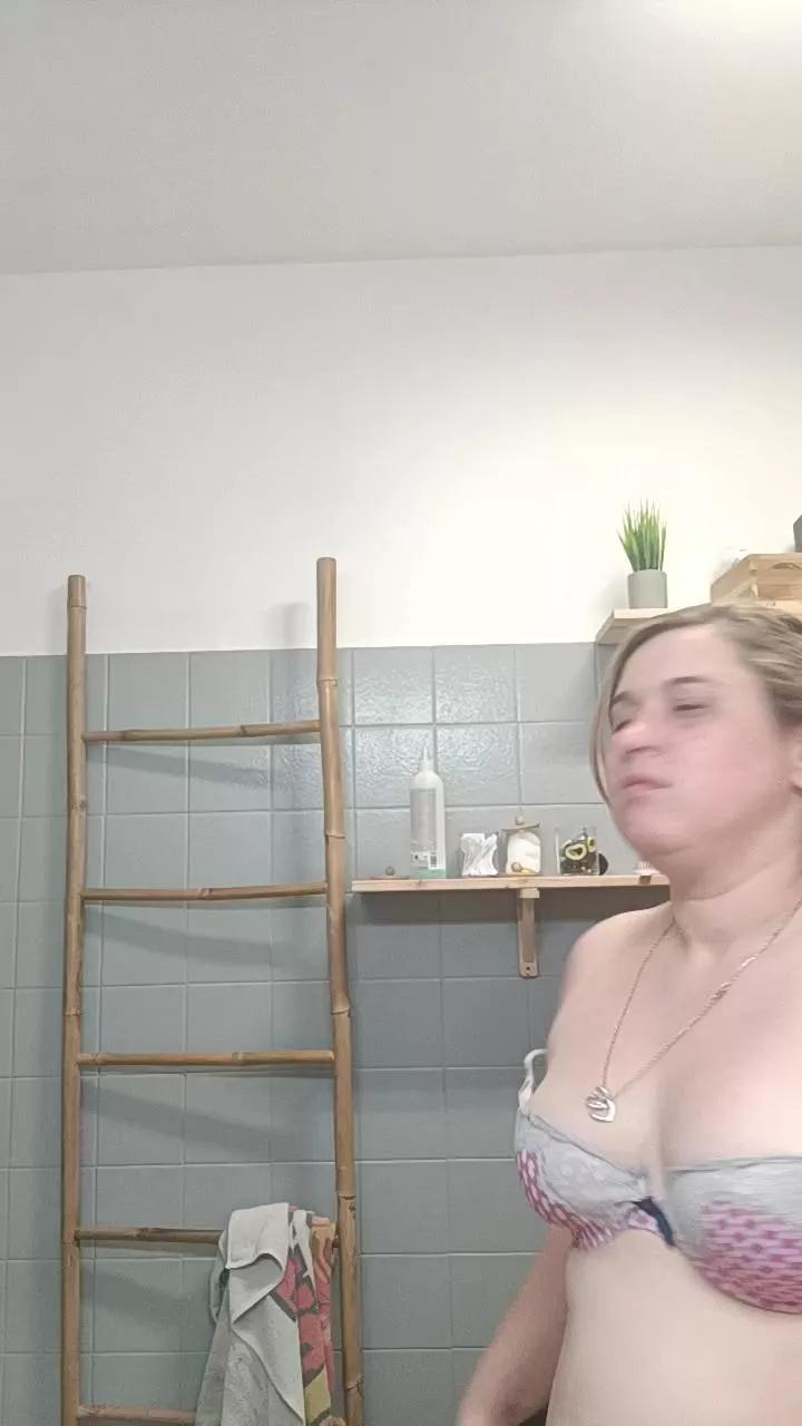 Misslili30 from Cam4