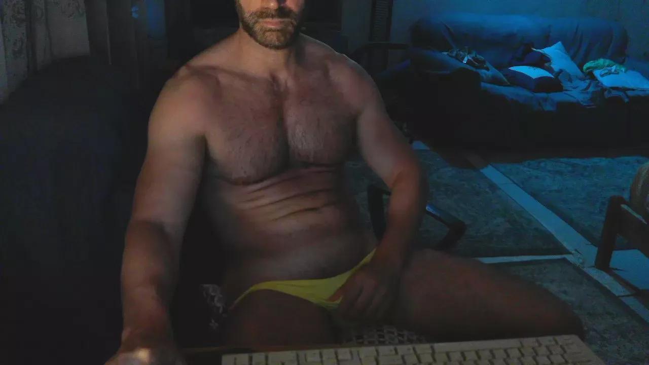 Olmo_hot from Cam4