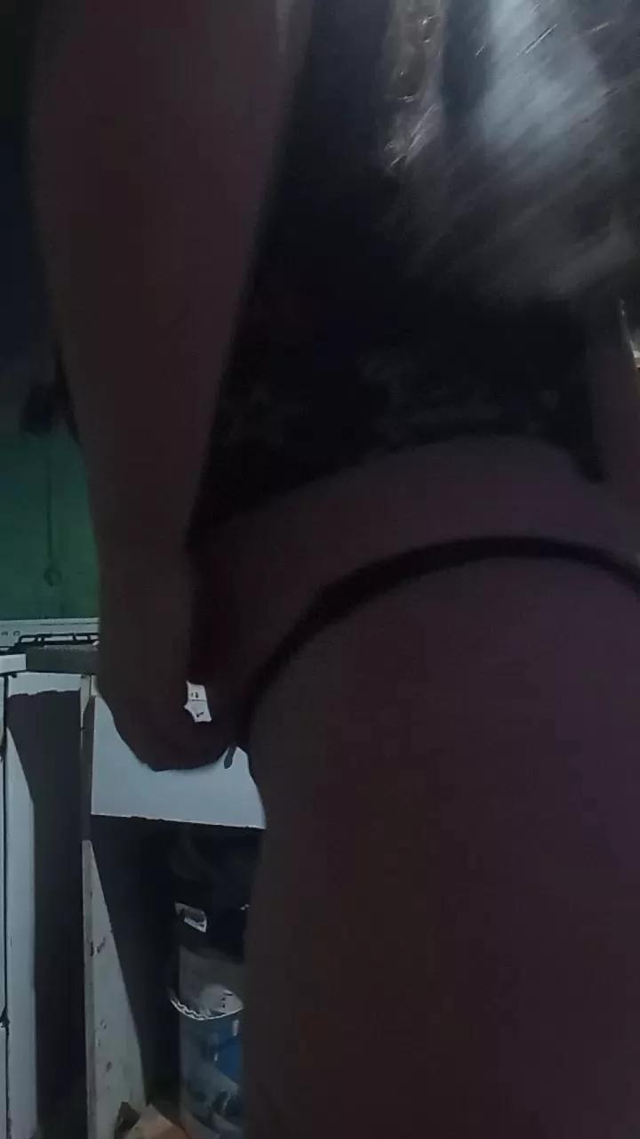 prii_hot from Cam4