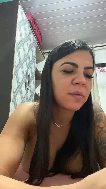 Ravvena42 from Cam4