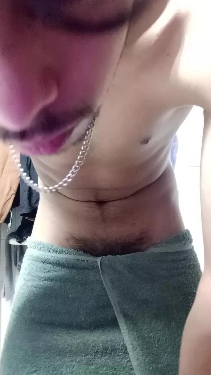 Ronnyyt from Cam4