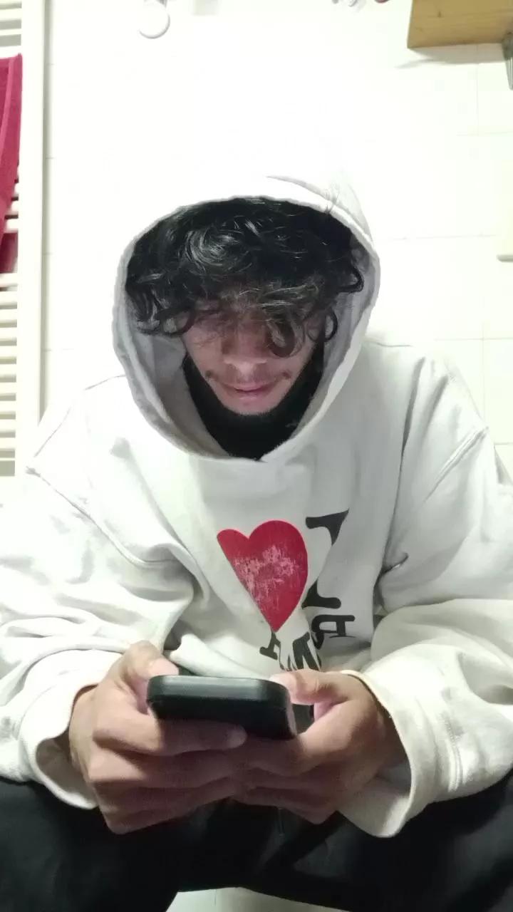 Ronnyyt from Cam4