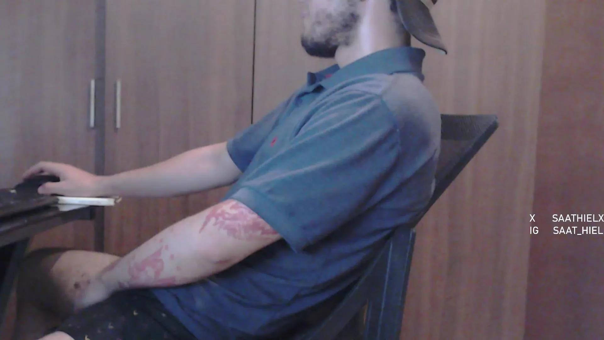 Saathiel from Cam4