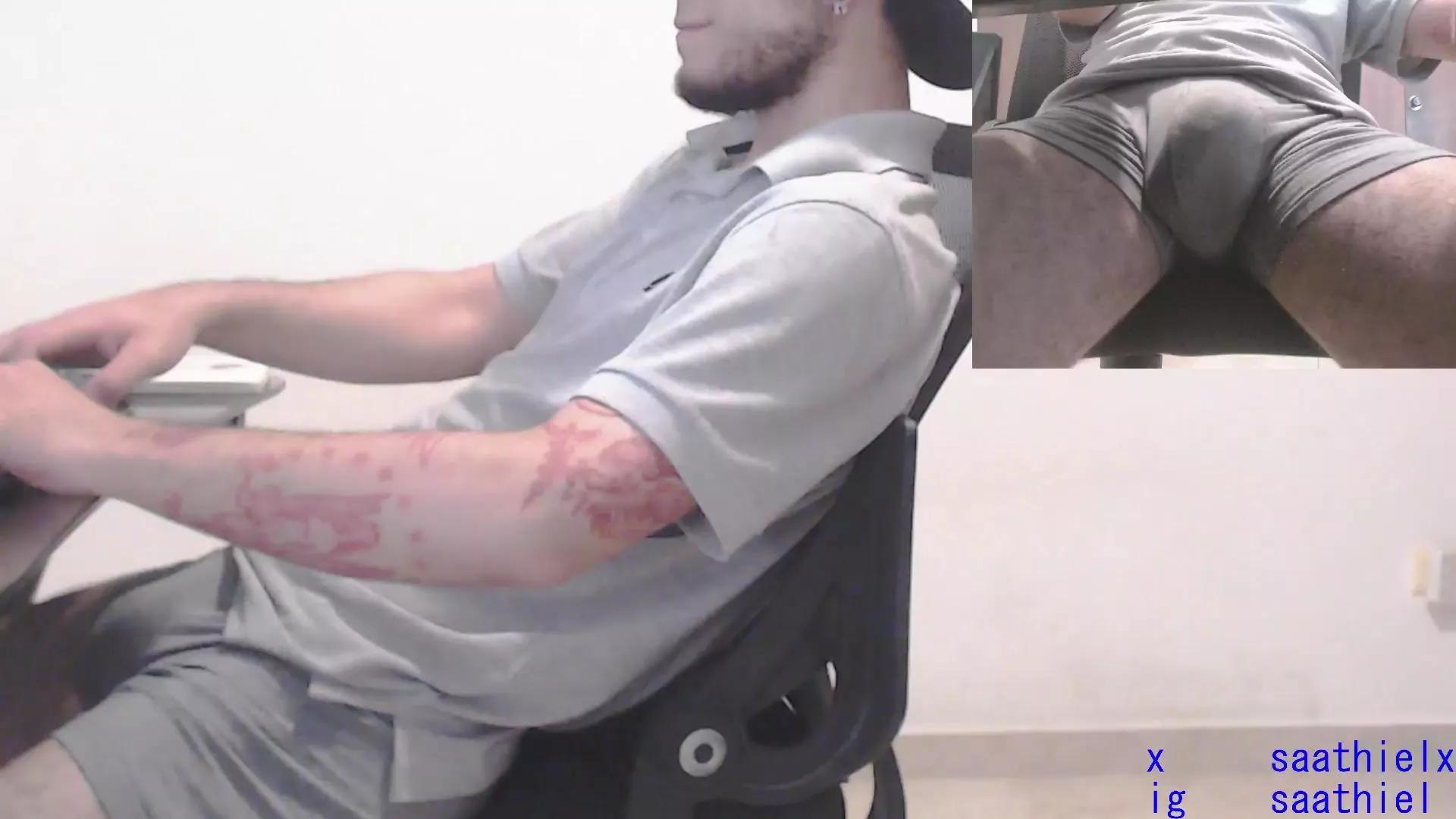 Saathiel from Cam4