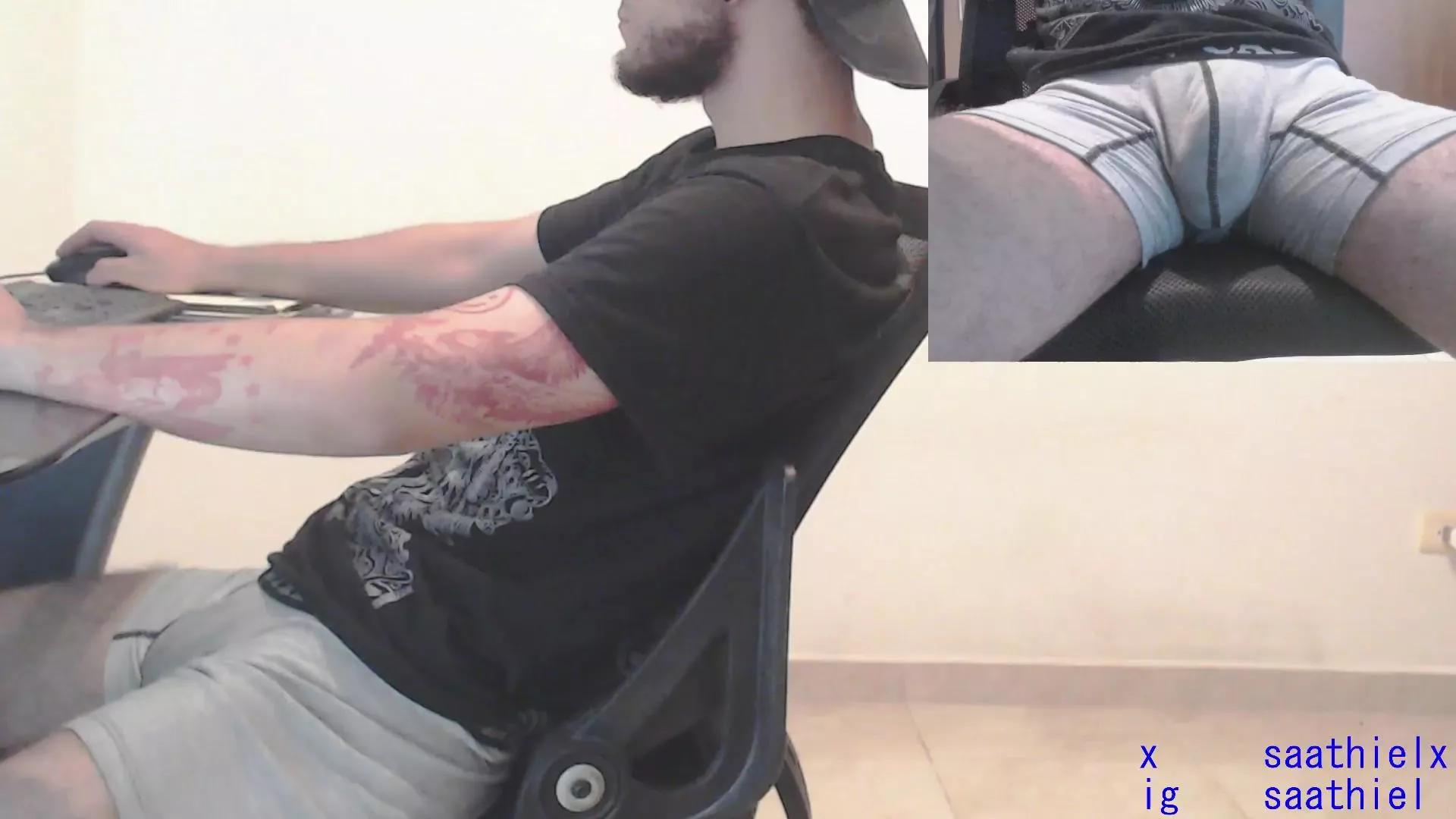 Saathiel from Cam4