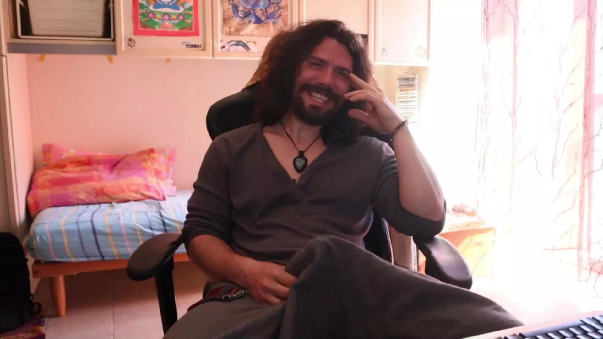 Tantra_Man_Yogi from Cam4