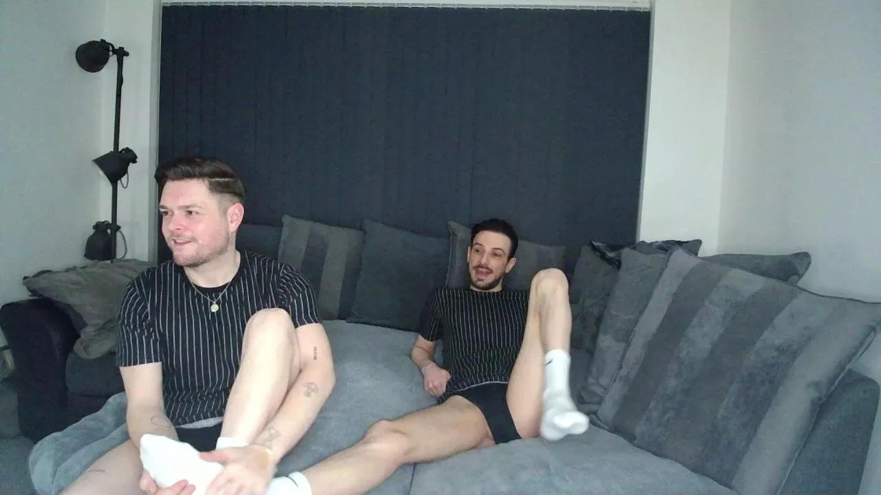 TwoTwinkHusband from Cam4