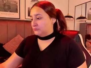 alaia-cute from CamSoda