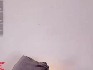 annerich from CamSoda