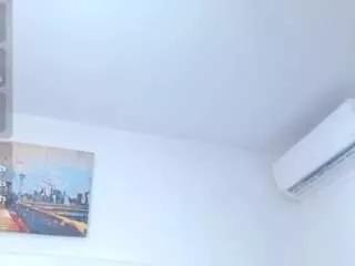 cocoqueenn from CamSoda