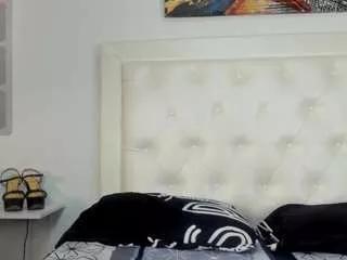 cocoqueenn from CamSoda