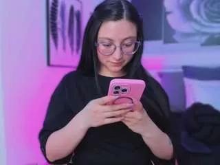 luucyjoness from CamSoda