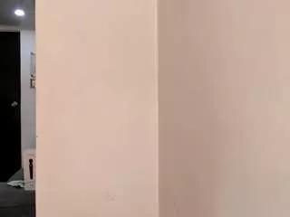 zhaavia from CamSoda