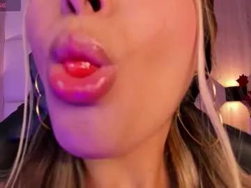 bella1207 from Chaturbate
