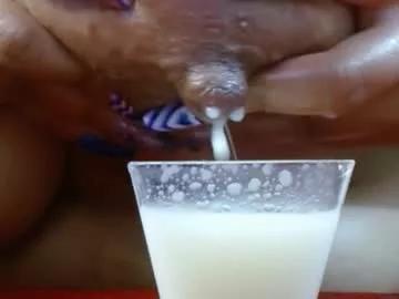 Cata__gutierrez_ from Chaturbate