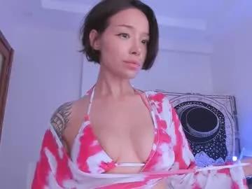 chanlia model from Chaturbate