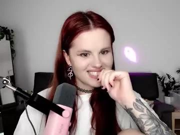 dellacrush_ from Chaturbate