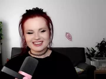 dellacrush_ from Chaturbate