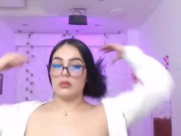 hannadaves_ from Chaturbate