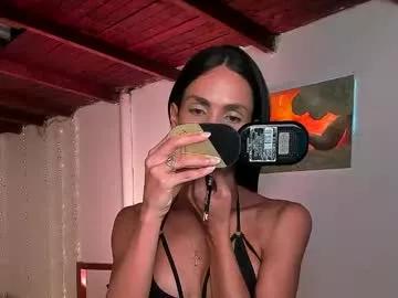 lola_cocks from Chaturbate