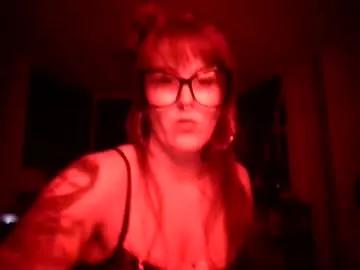 mamafoxxx911 from Chaturbate