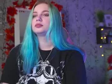 moon_valkyriie from Chaturbate