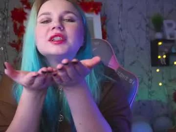 moon_valkyriie from Chaturbate
