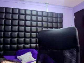 sara_squiirt from Flirt4Free