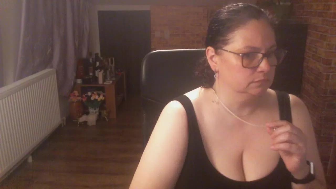hellen37 from Streamray