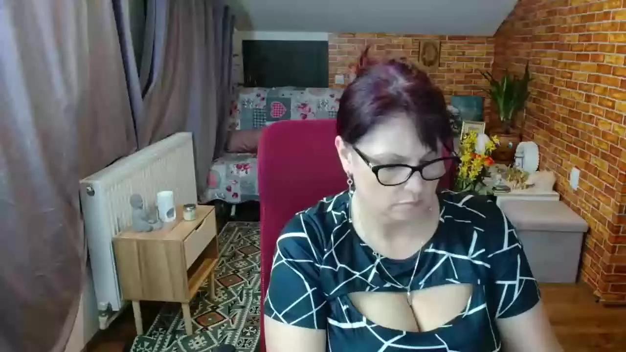 hellen37 from Streamray