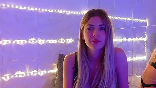 Aishha_ from StripChat is Freechat