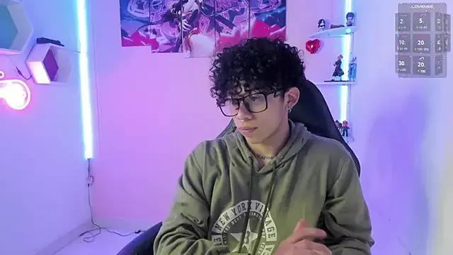 AkazaBoy_ from StripChat