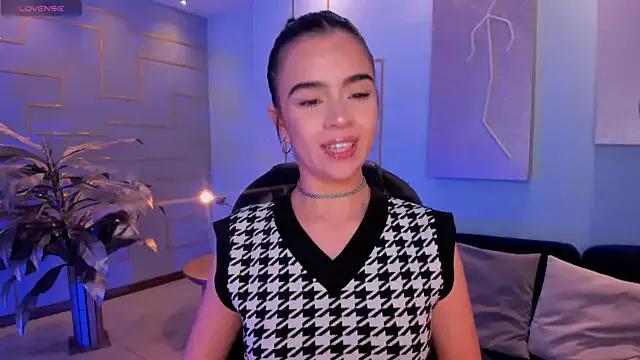 AlanaCraft from StripChat